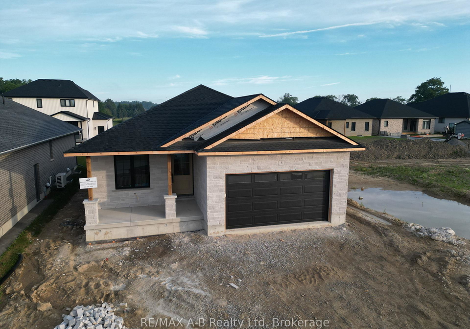 8-orchard-drive-stratford-ontario-x13547326
