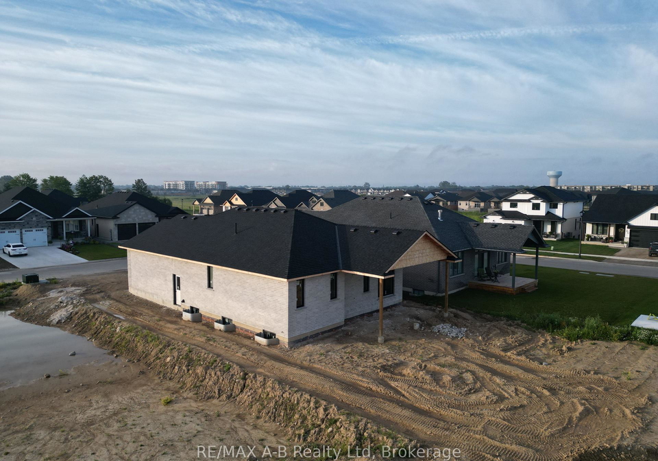 8-orchard-drive-stratford-ontario-x13547326