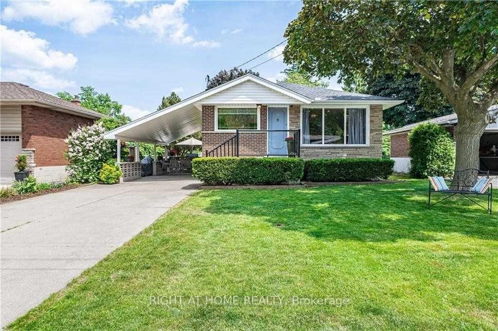 118-briarwood-crescent-hamilton-ontario-x13547394