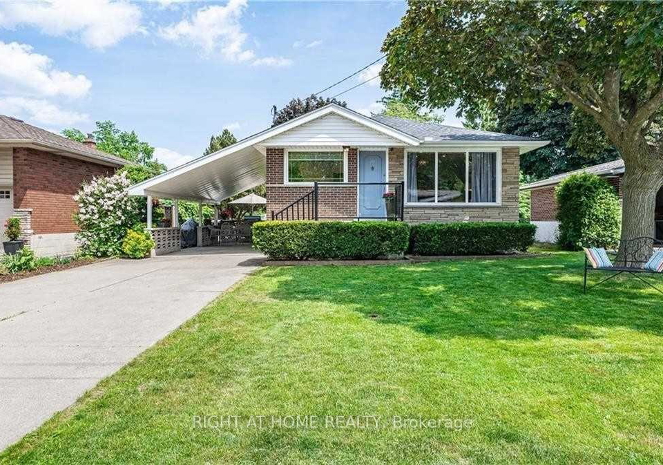 118-briarwood-crescent-hamilton-ontario-x13547394