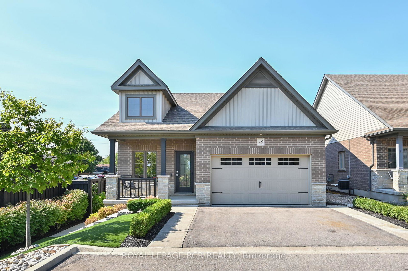 19-dover-lane-centre-wellington-ontario-x13547418