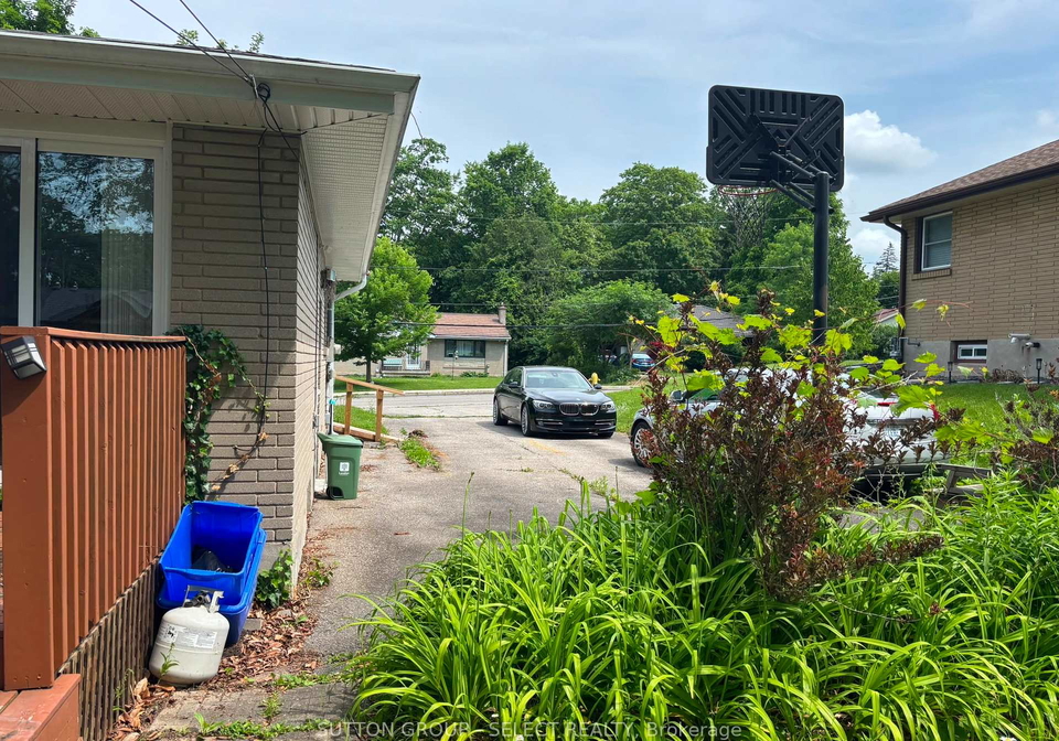 316-ridgewood-crescent-london-south-ontario-x13547558