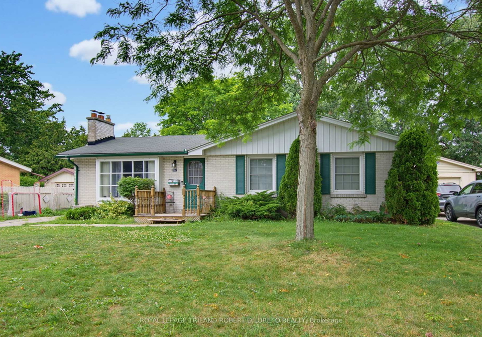 102-honeysuckle-crescent-london-east-ontario-x13547616
