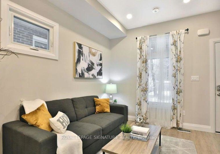 33-hawthorne-avenue-hamilton-ontario-x13547674