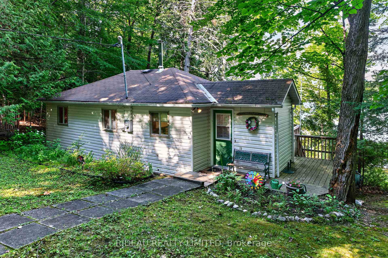 1293-r12b-road-rideau-lakes-ontario-x13547778