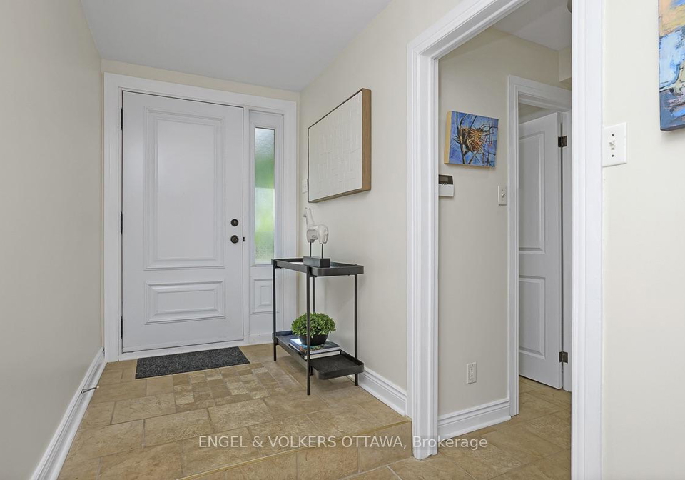 50-charles-street-ottawa-ontario-x13547904