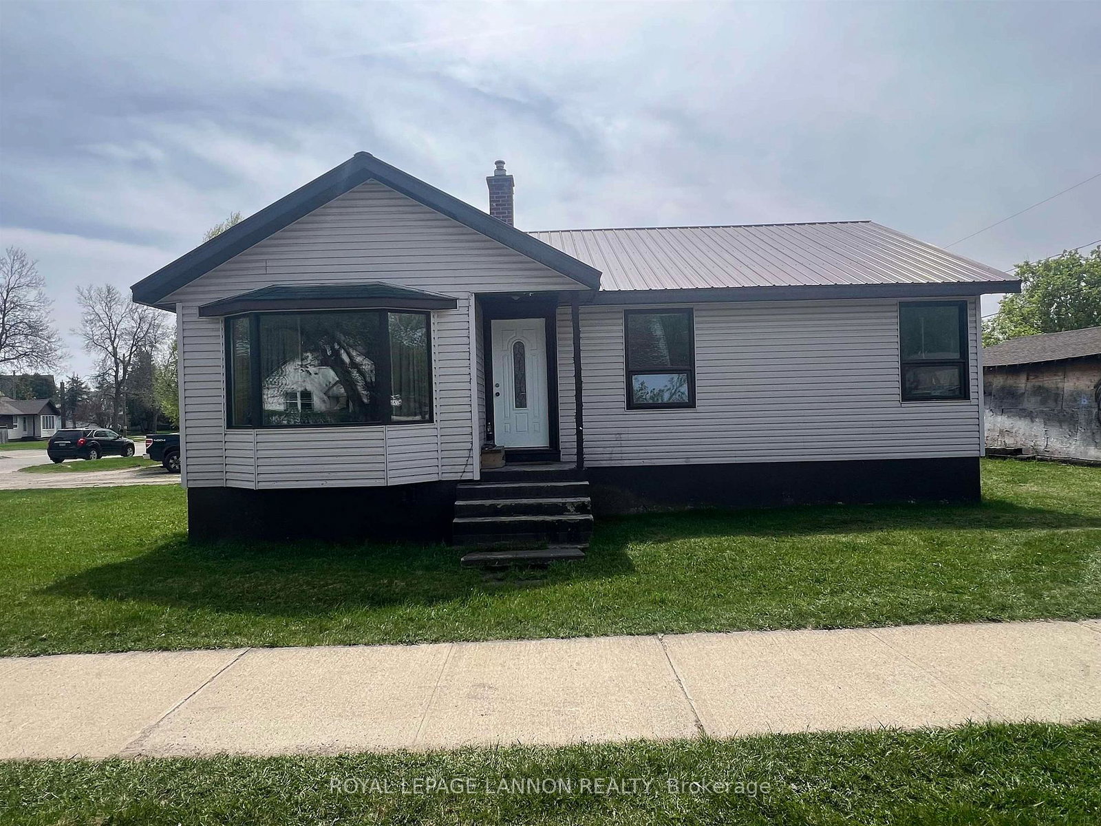 101-pine-crescent-atikokan-ontario-x13547916
