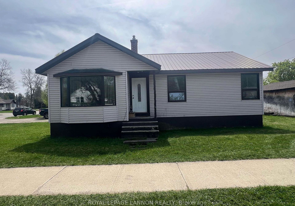 101-pine-crescent-atikokan-ontario-x13547916