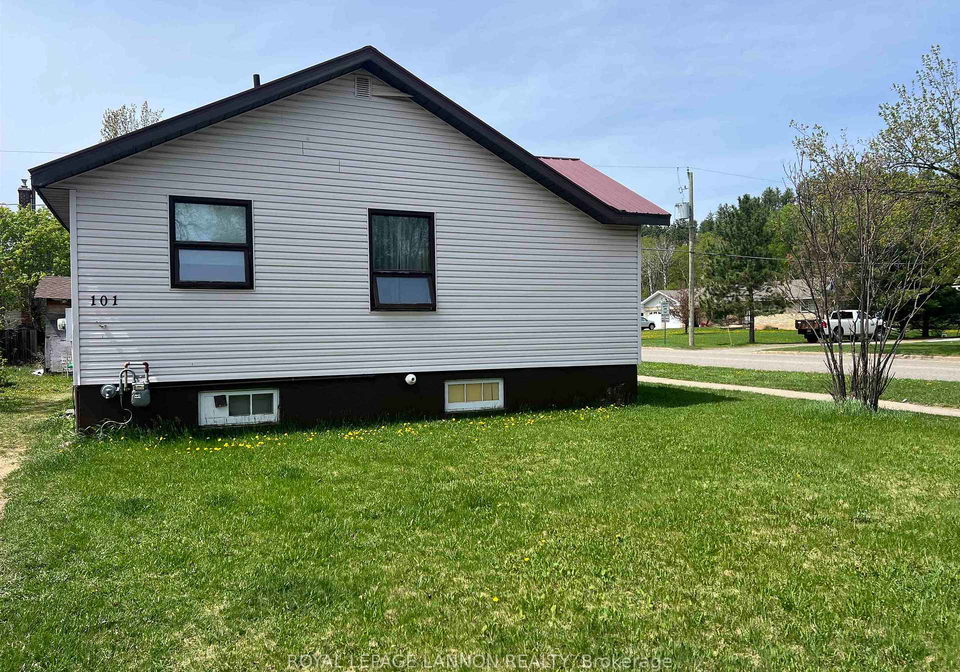 101-pine-crescent-atikokan-ontario-x13547916