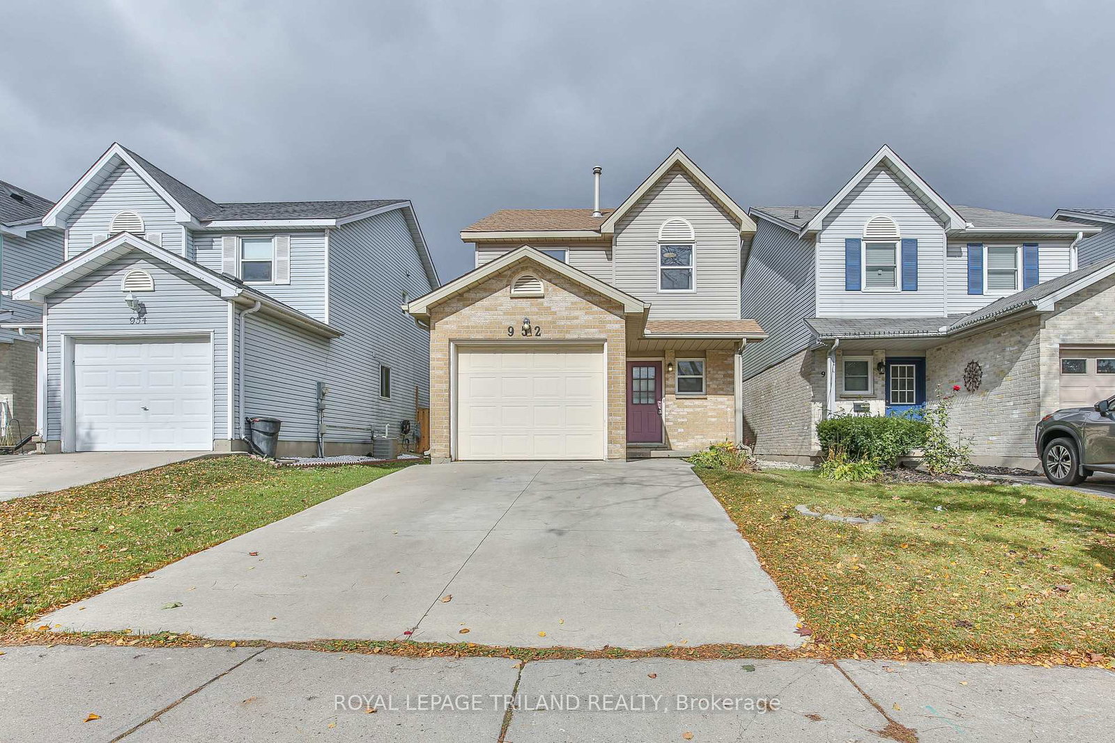 952-thistledown-way-london-north-ontario-x13547956
