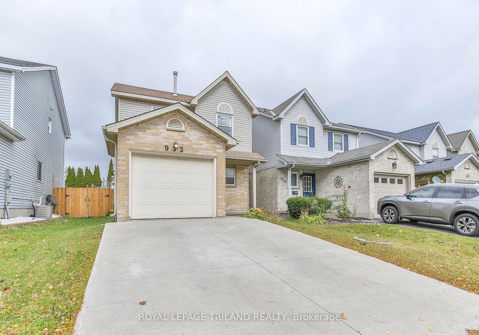 952-thistledown-way-london-north-ontario-x13547956