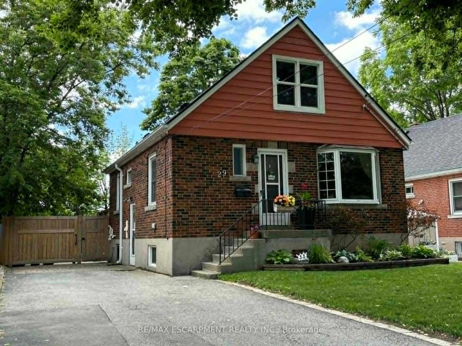 29-east-41st-street-hamilton-ontario-x13548180
