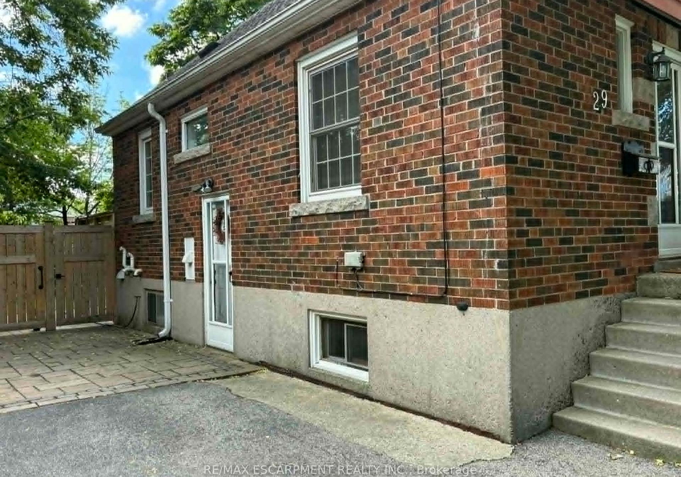 29-east-41st-street-hamilton-ontario-x13548180