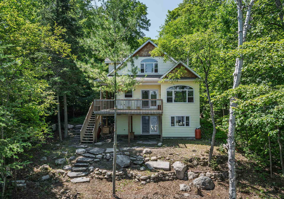 1014-peekaboo-bay-lane-dysart-et-al-ontario-x13548268