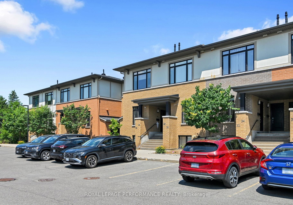 24-bergeron-private-ottawa-ontario-x13548464