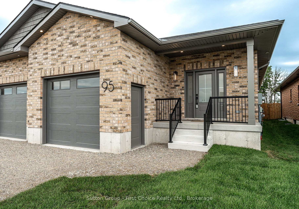 95-kenton-street-west-perth-ontario-x13548544
