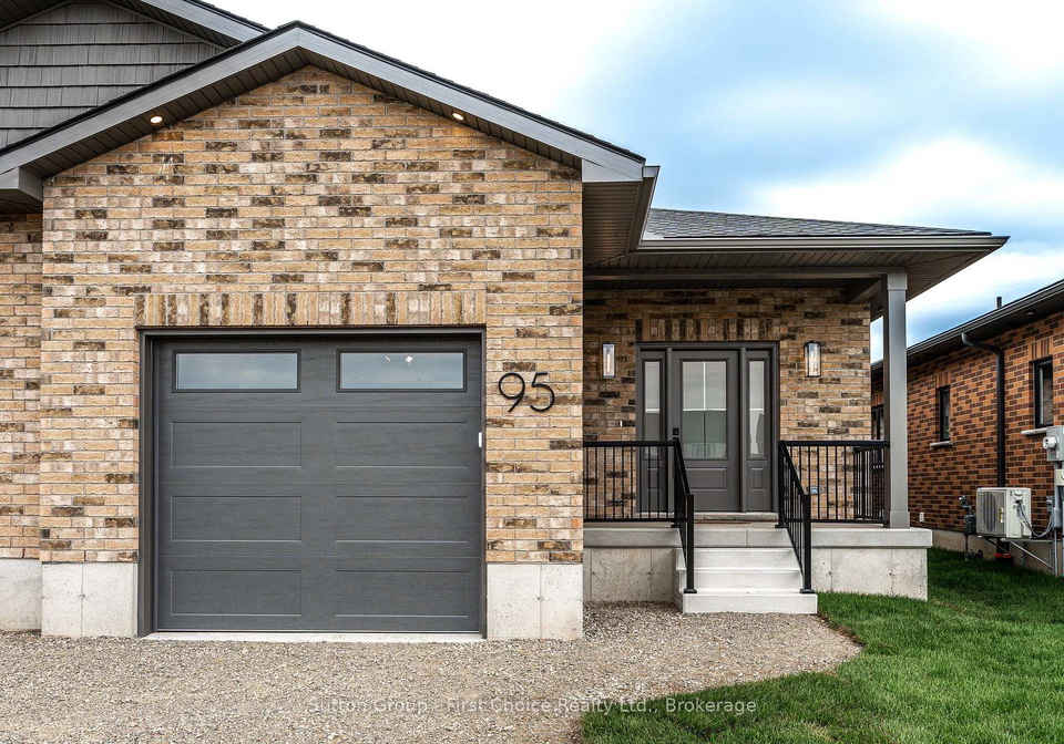 95-kenton-street-west-perth-ontario-x13548544
