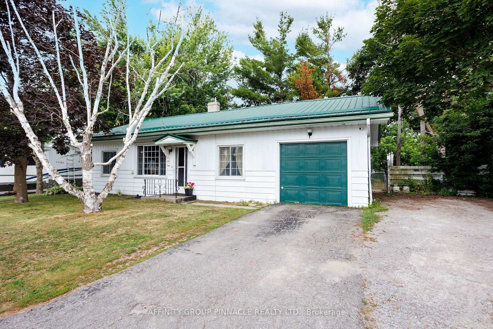 35-clifton-street-kawartha-lakes-ontario-x13548720