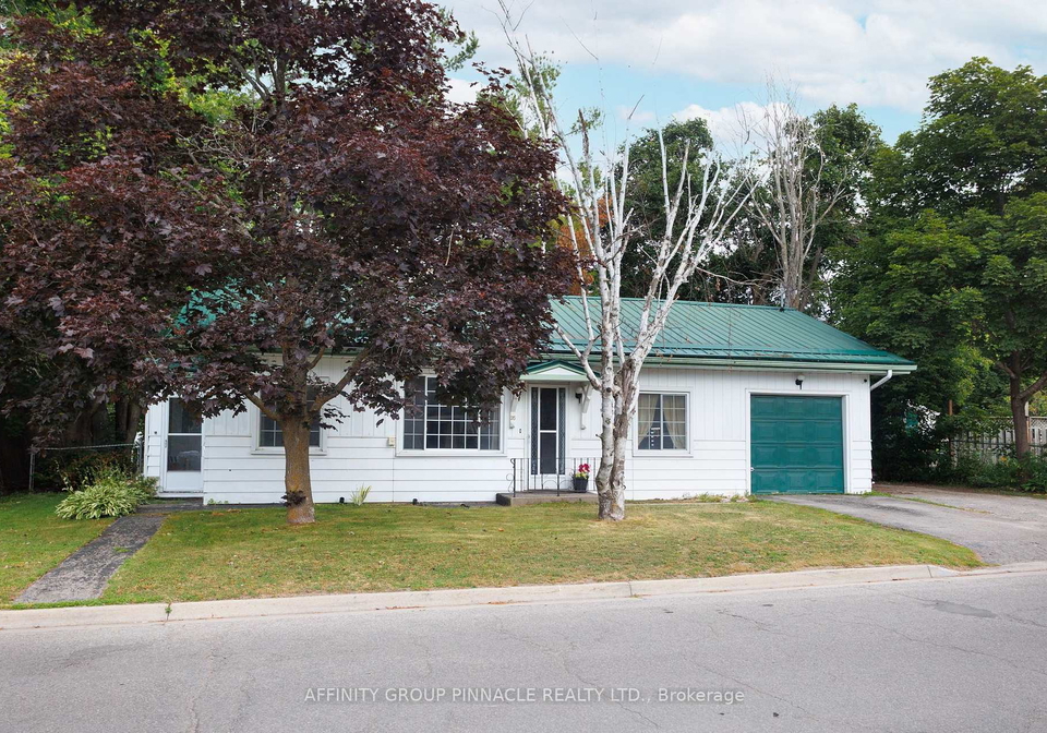 35-clifton-street-kawartha-lakes-ontario-x13548720