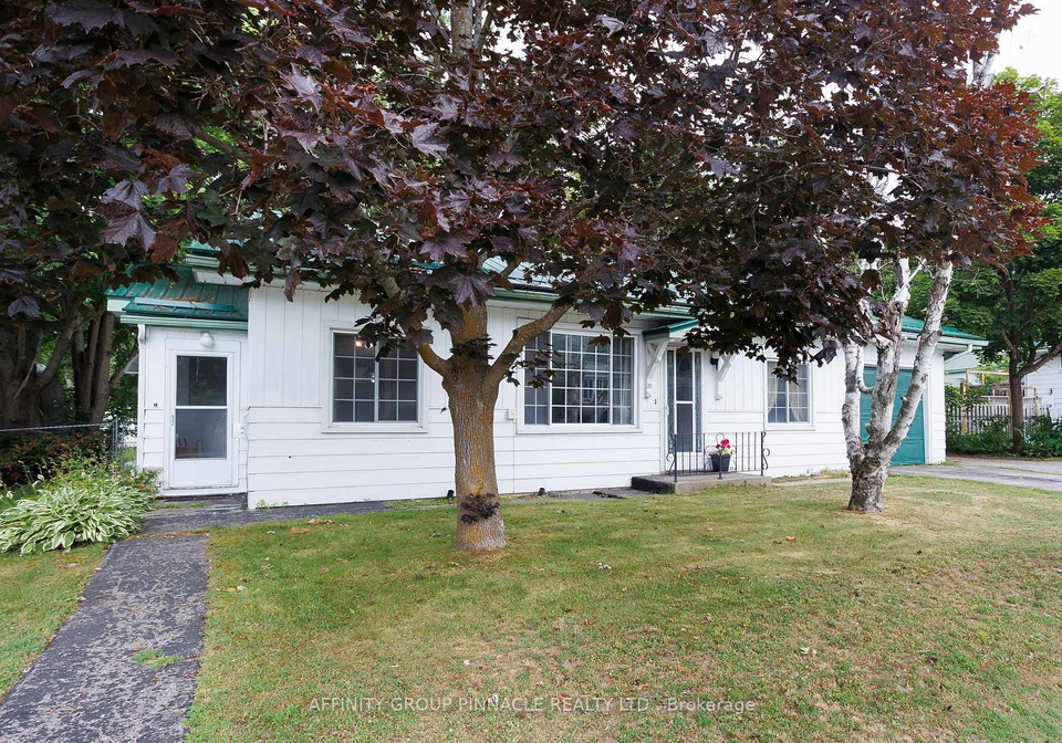 35-clifton-street-kawartha-lakes-ontario-x13548720