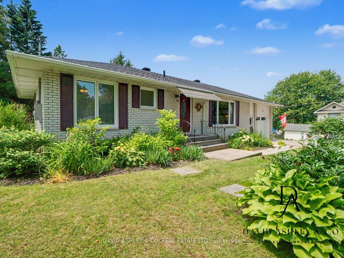4-queen-street-rideau-lakes-ontario-x13548768
