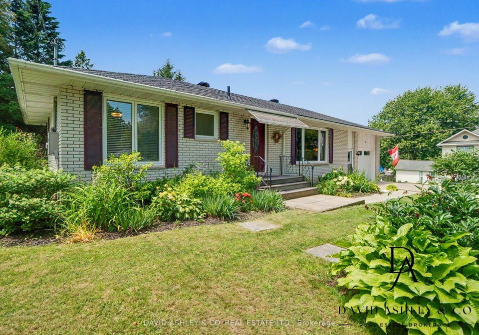 4-queen-street-rideau-lakes-ontario-x13548768