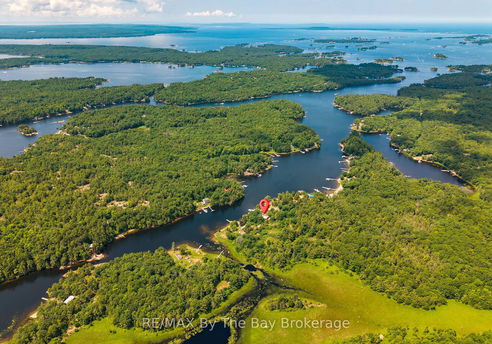 13626-georgian-bay-shore-georgian-bay-ontario-x13548902