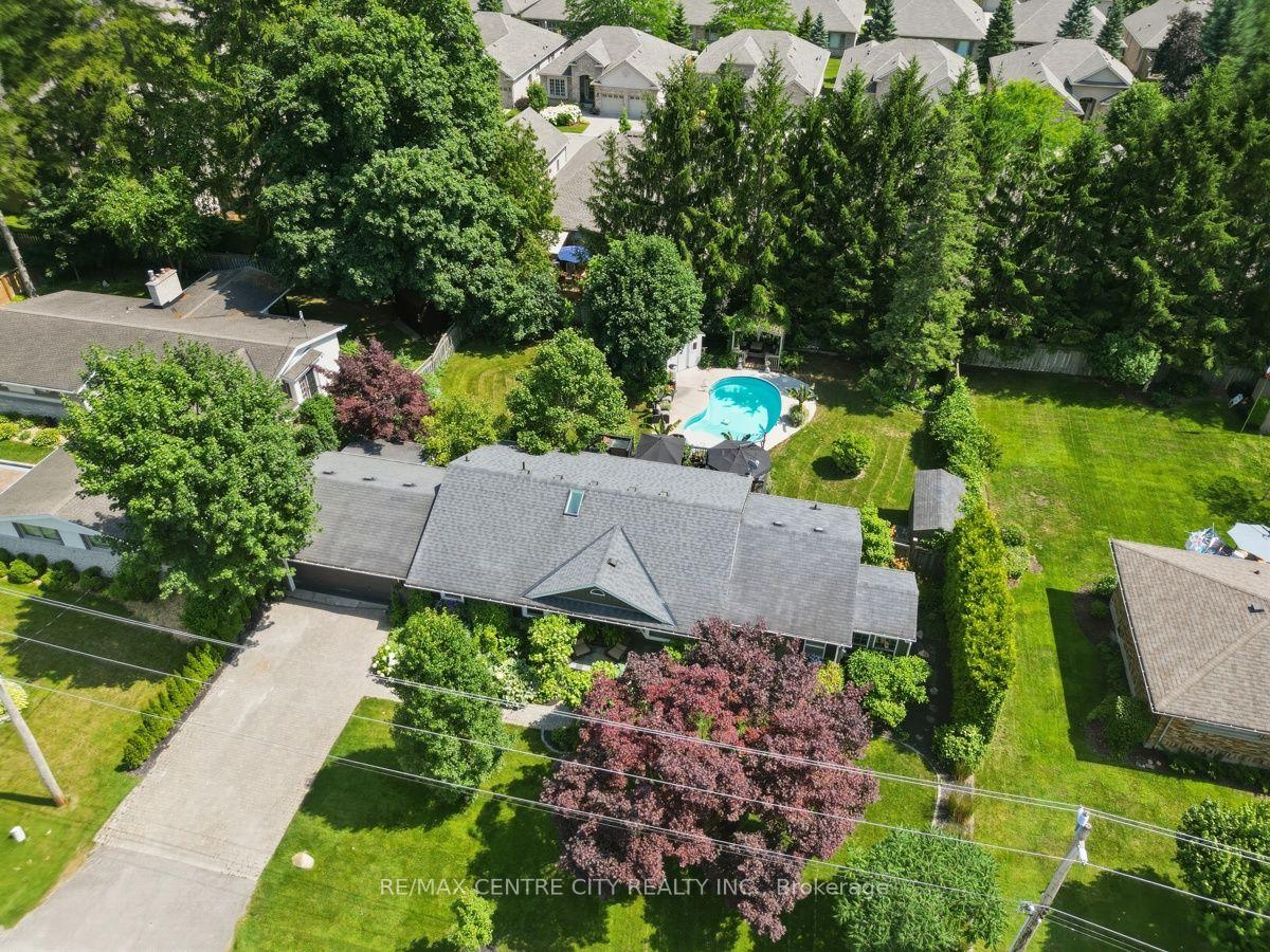 7-northcrest-drive-london-north-ontario-x13548926