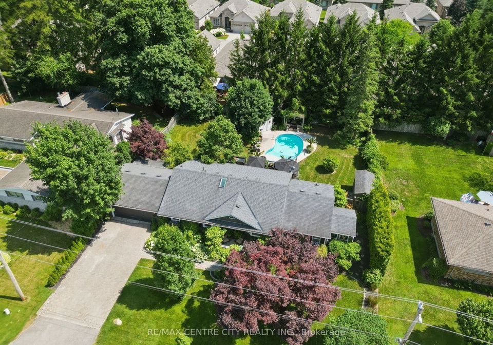 7-northcrest-drive-london-north-ontario-x13548926