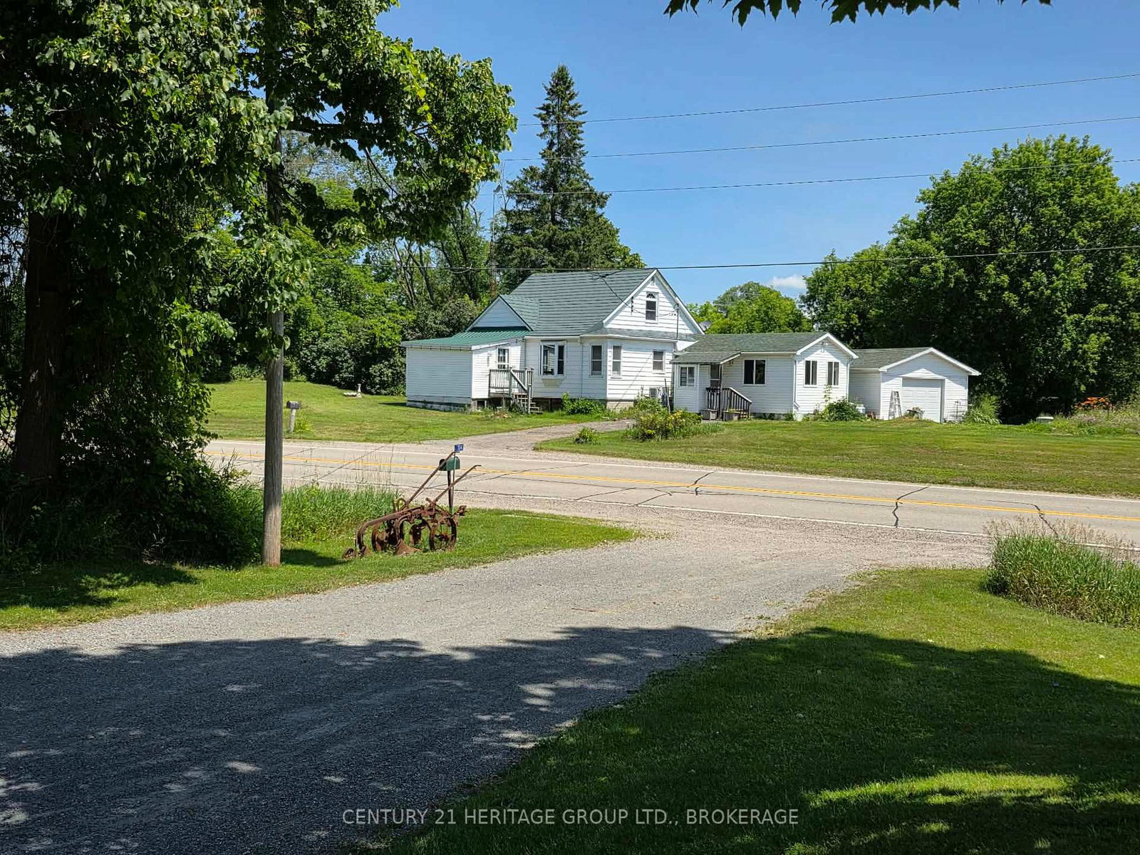 705-highway-32-highway-sw-front-of-leeds-seeleys-bay-ontario-x13548976