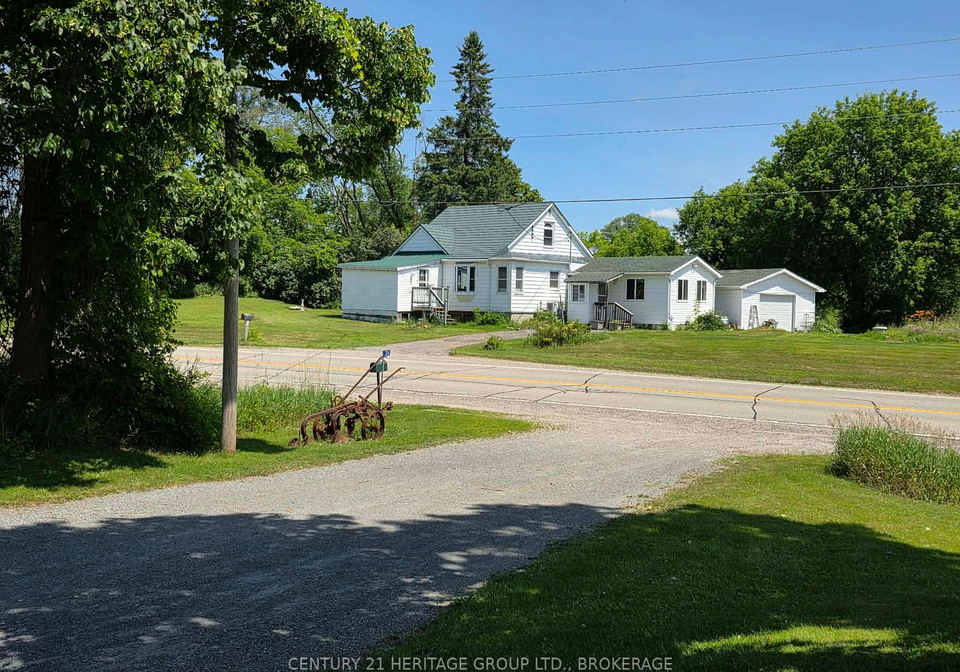705-highway-32-highway-sw-front-of-leeds-seeleys-bay-ontario-x13548976