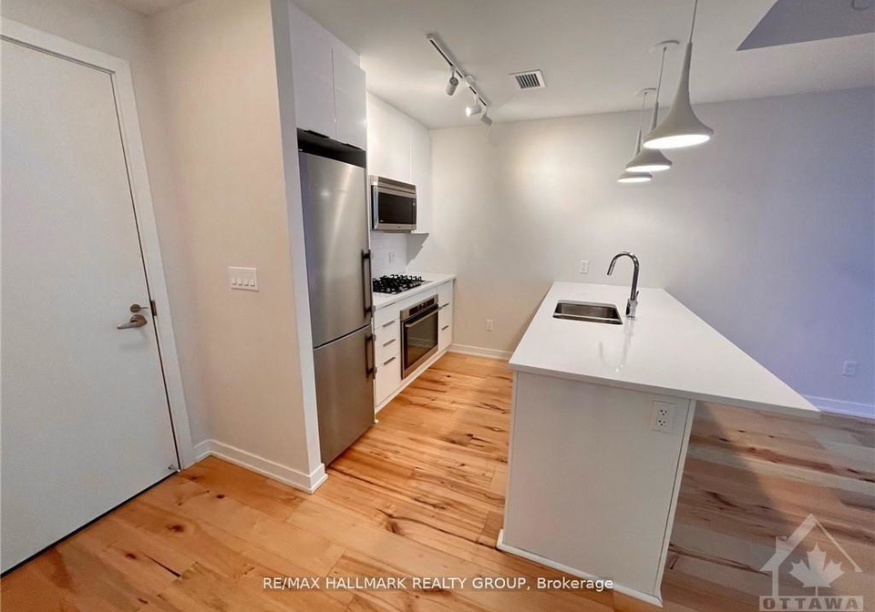 530-de-mazenod-avenue-ottawa-ontario-x13549158
