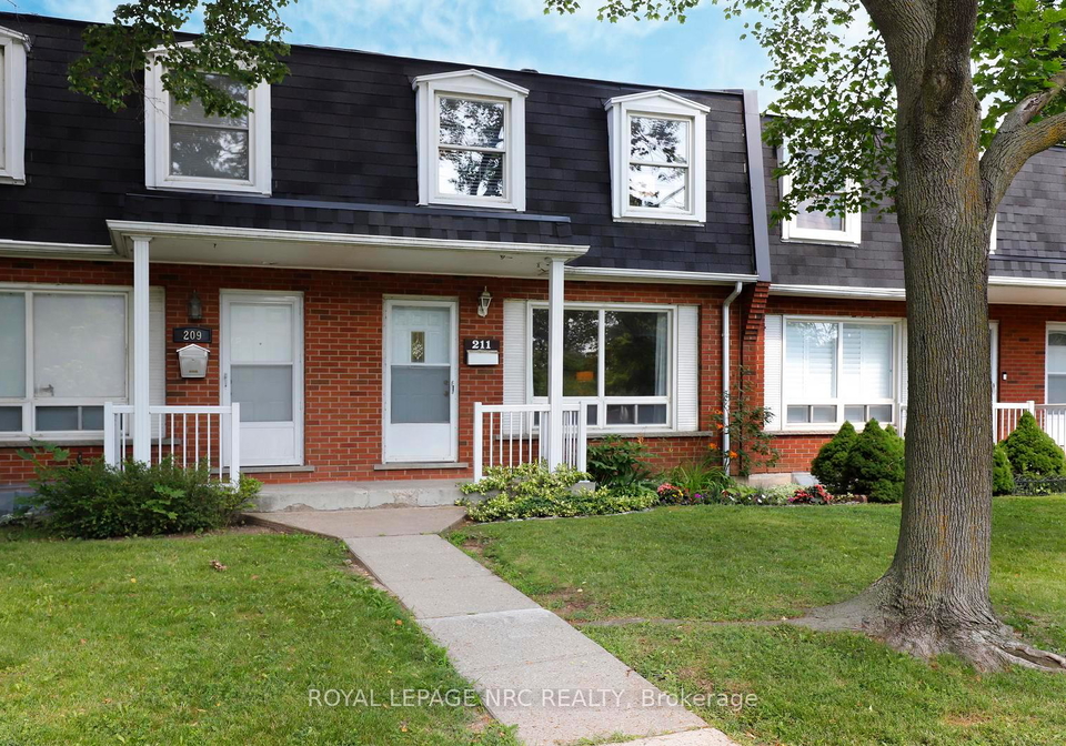 211-lake-avenue-n-hamilton-ontario-x13549310