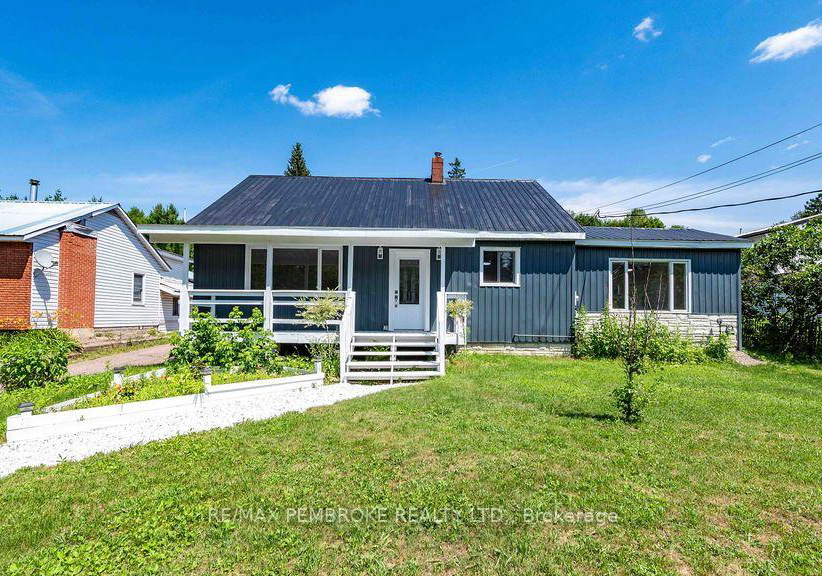 32560-highway-highway-laurentian-hills-ontario-x13549334