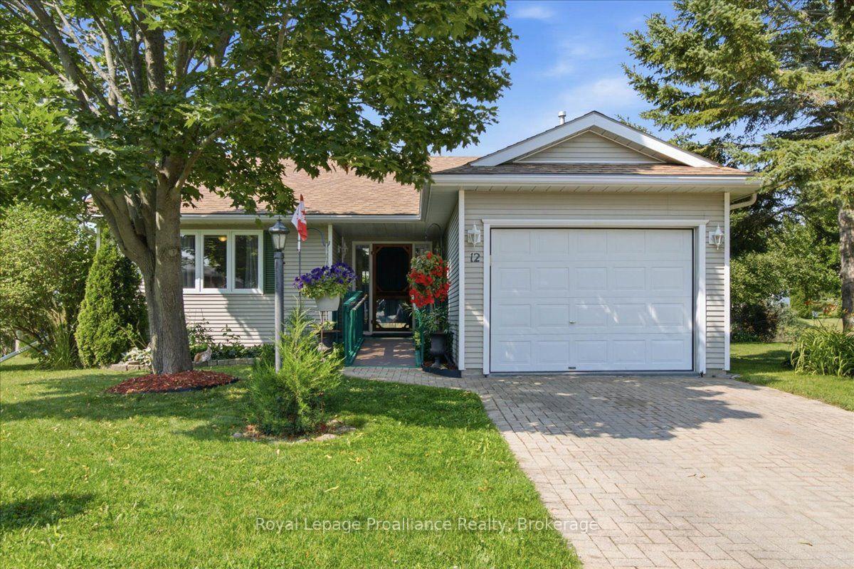 12-reynolds-place-prince-edward-county-ontario-x13549410