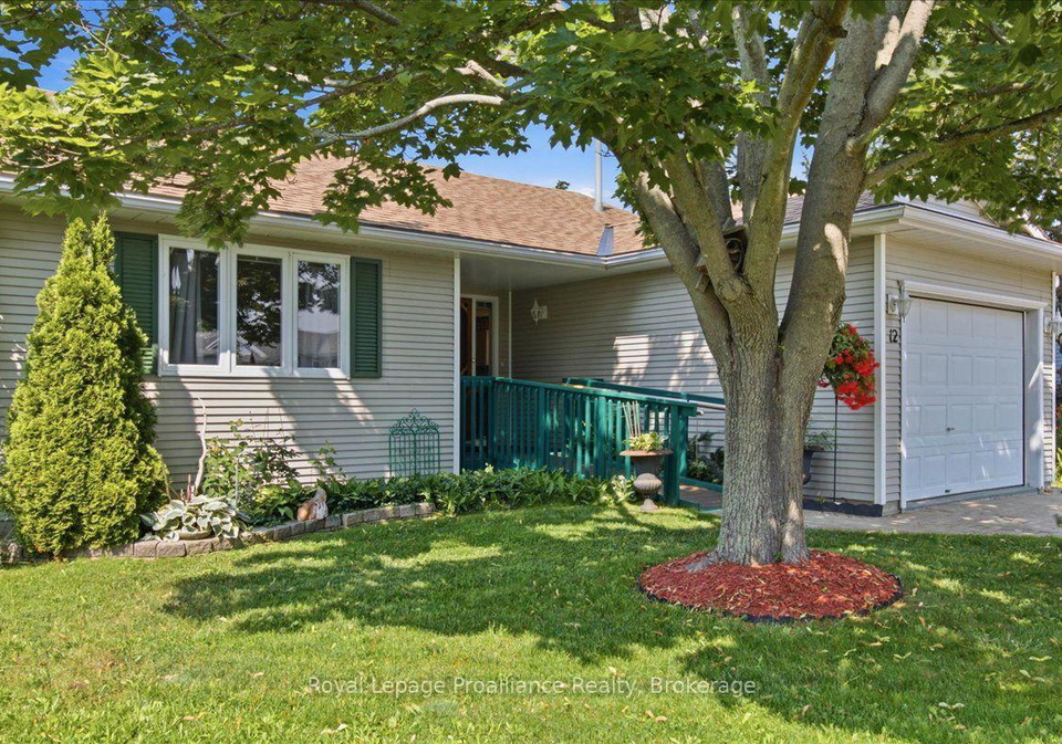 12-reynolds-place-prince-edward-county-ontario-x13549410