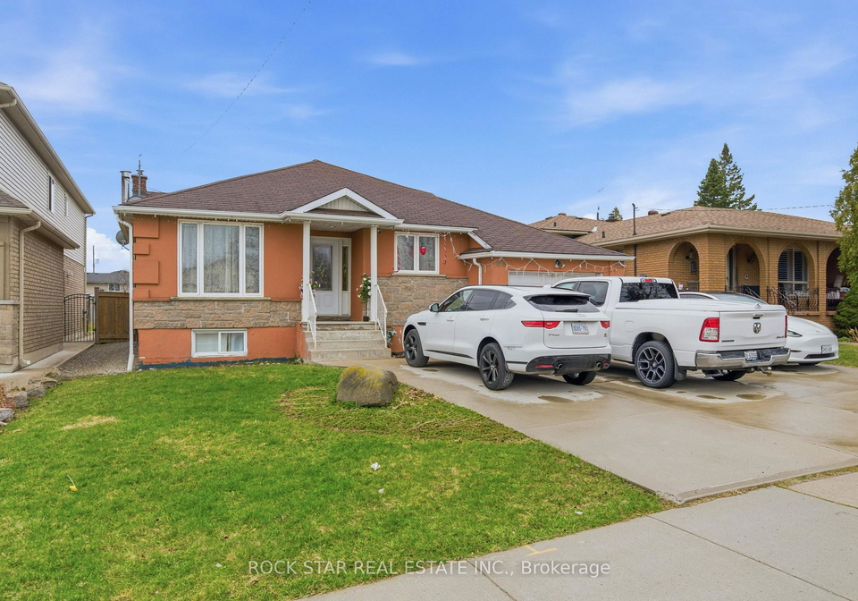916-stone-church-road-e-hamilton-ontario-x13549466