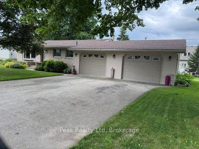 31-lawrence-avenue-w-minto-ontario-x13549700