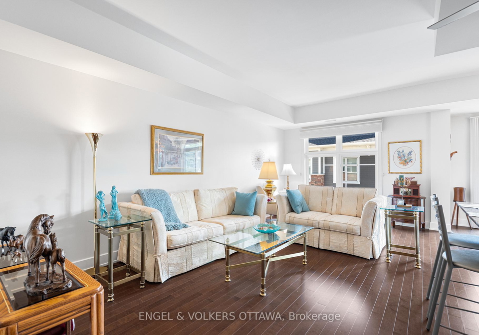 355-elizabeth-cosgrove-private-ottawa-ontario-x13550240