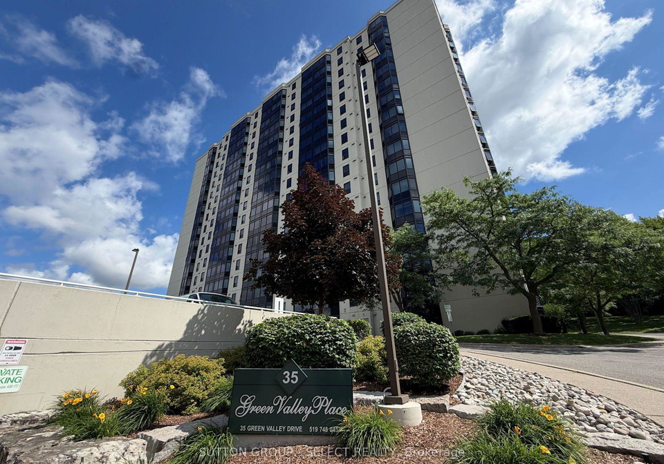 35-green-valley-drive-kitchener-ontario-x13550468
