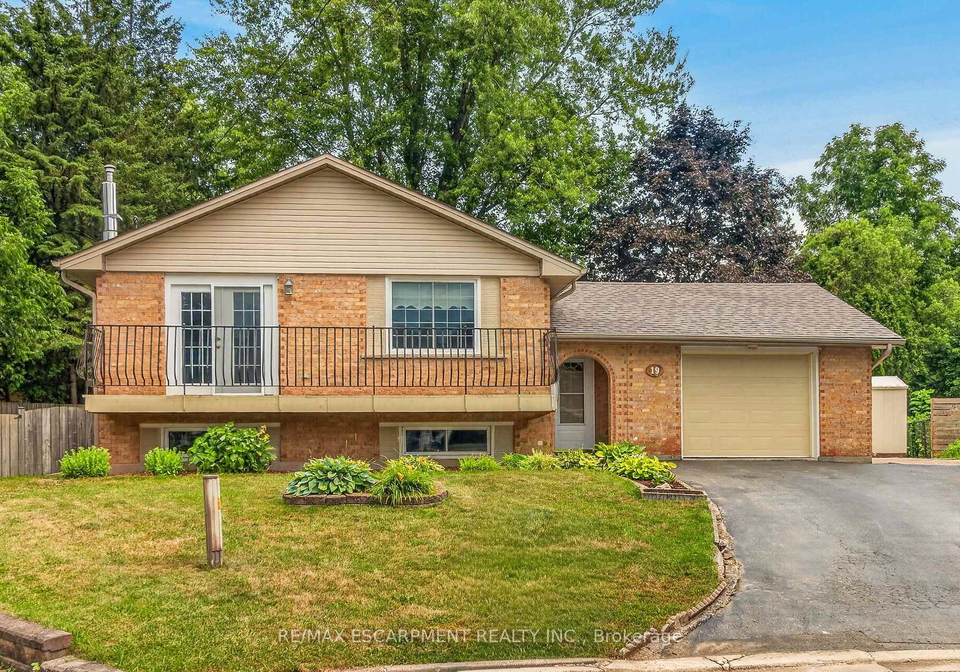 19-burns-place-haldimand-ontario-x13550656