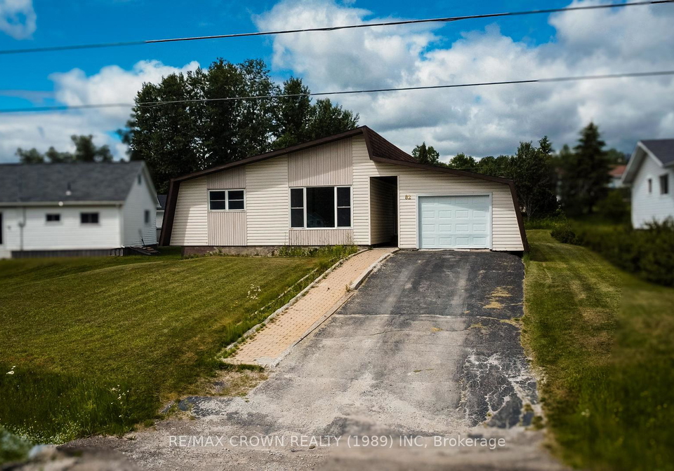 82-neesomadina-avenue-hornepayne-ontario-x13550702