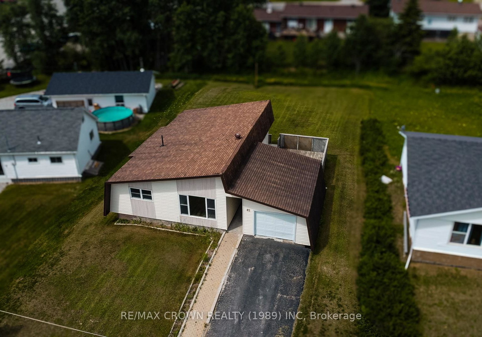 82-neesomadina-avenue-hornepayne-ontario-x13550702