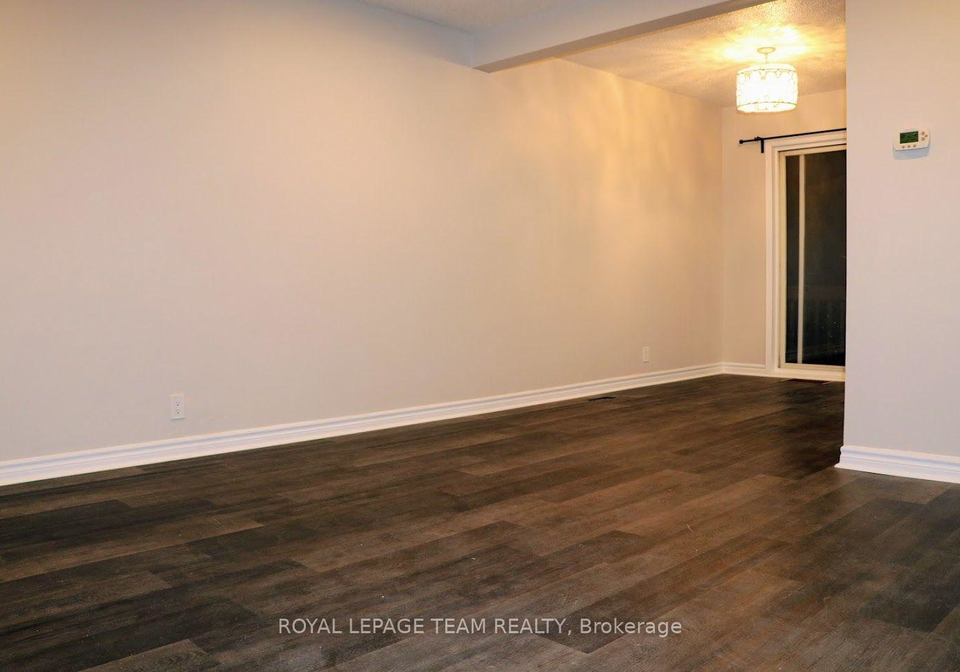 1220-dorchester-avenue-ottawa-ontario-x13550768
