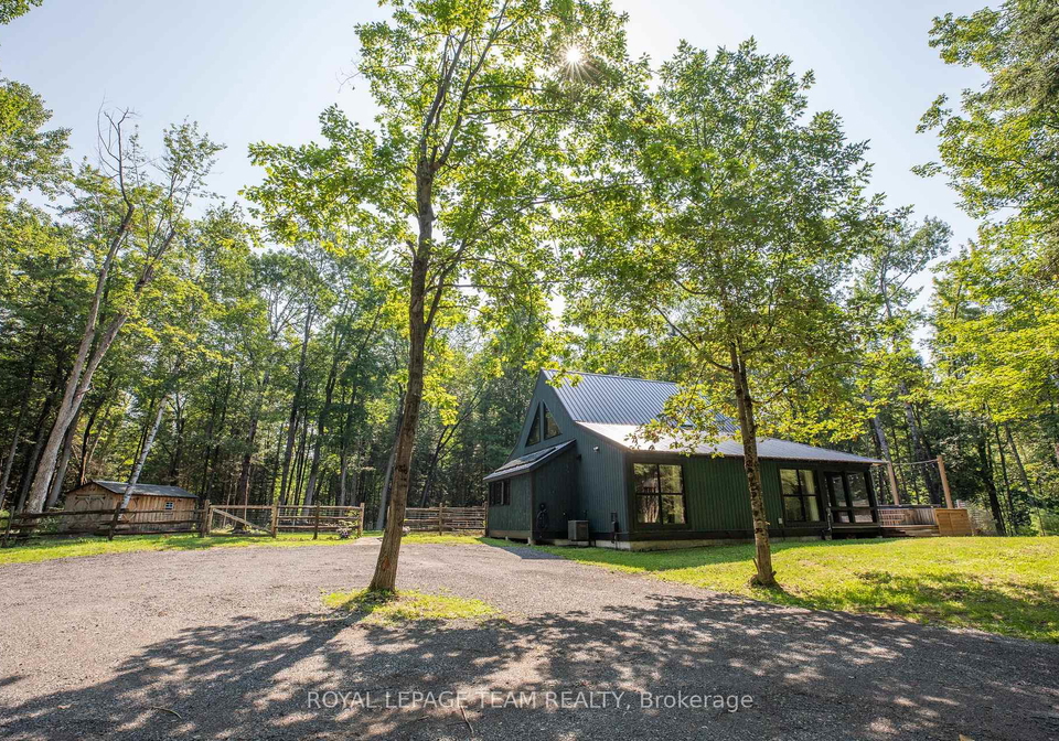 4309-armitage-avenue-ottawa-ontario-x13550776
