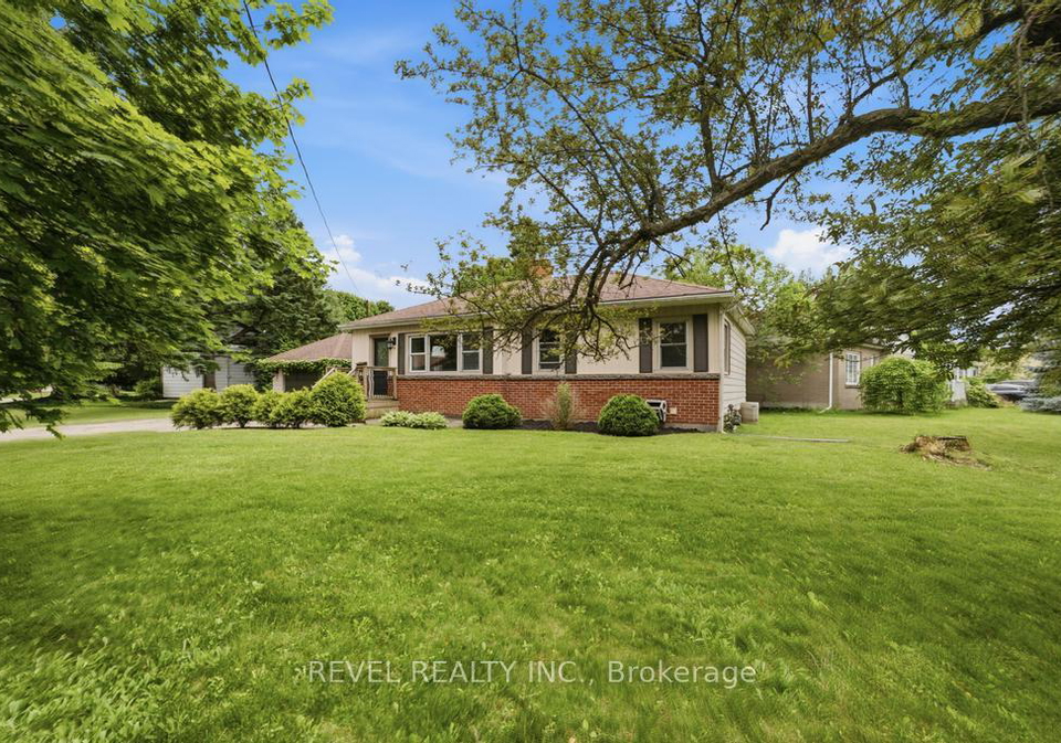 16-carrington-court-hamilton-ontario-x13550904