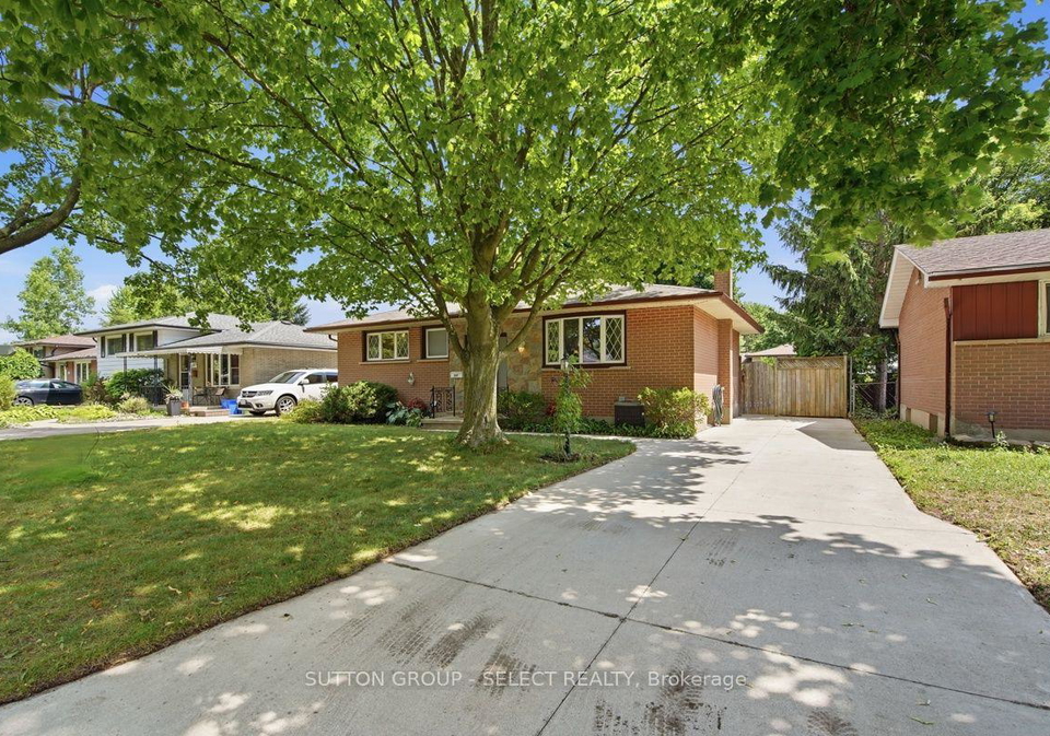 107-aponi-crescent-london-east-ontario-x13551084
