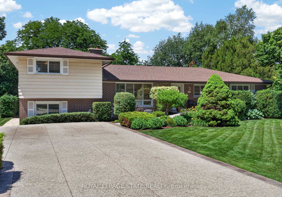 657-iroquois-avenue-hamilton-ontario-x13551150