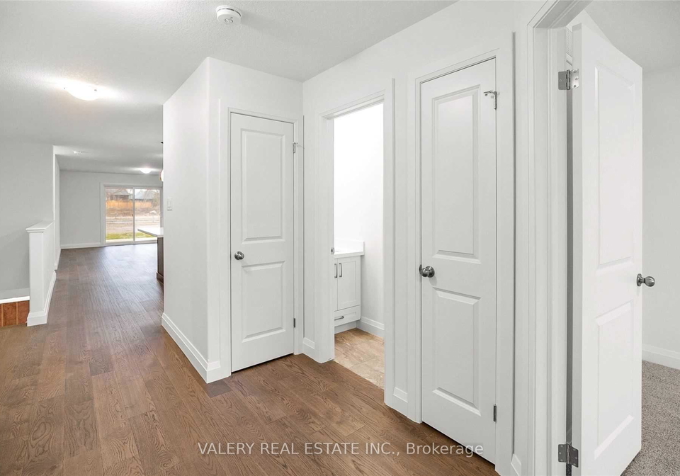 9-peachleaf-lane-norfolk-ontario-x13551228