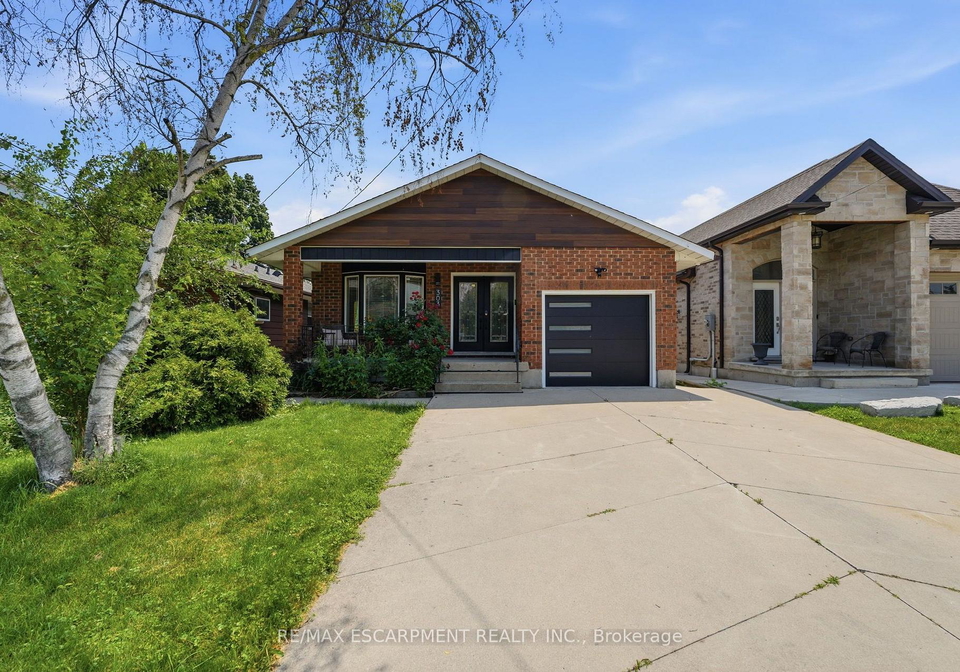 303-caledon-avenue-hamilton-ontario-x13551408